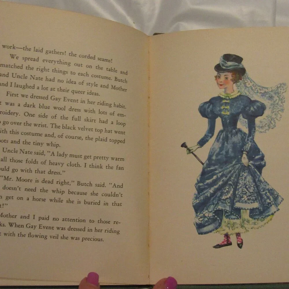 Super Rare THE WONDERFUL FASHION DOLL Book 1953 1st Ed Laura Bannon Color Plates